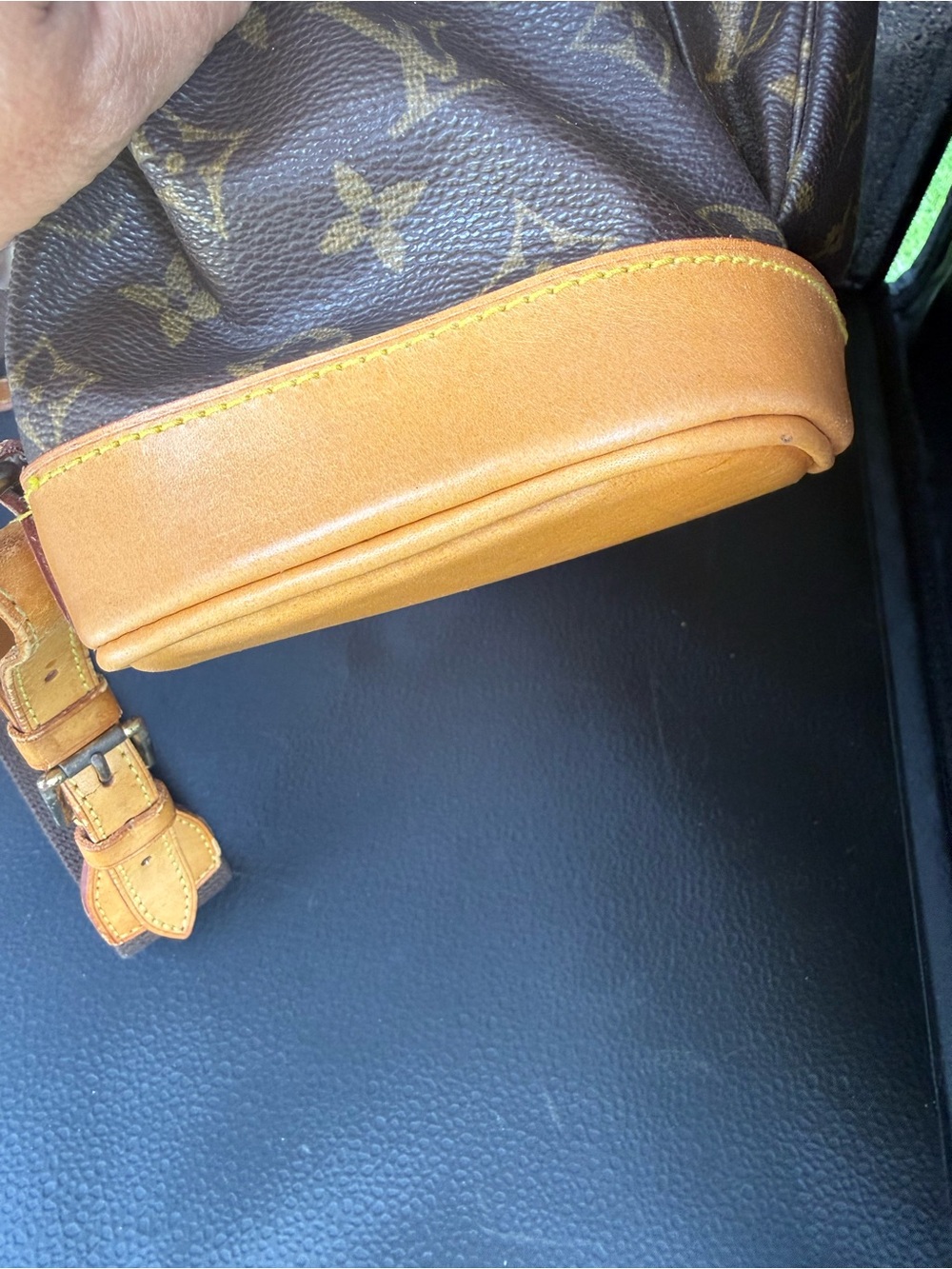Louis Vuitton Monogram Canvas Backpack in Brown and Tan Leather GM - Picture 6 of 16